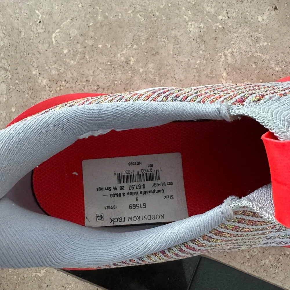 Nike Women's Red and Gray Sneakers - Picture 4 of 4